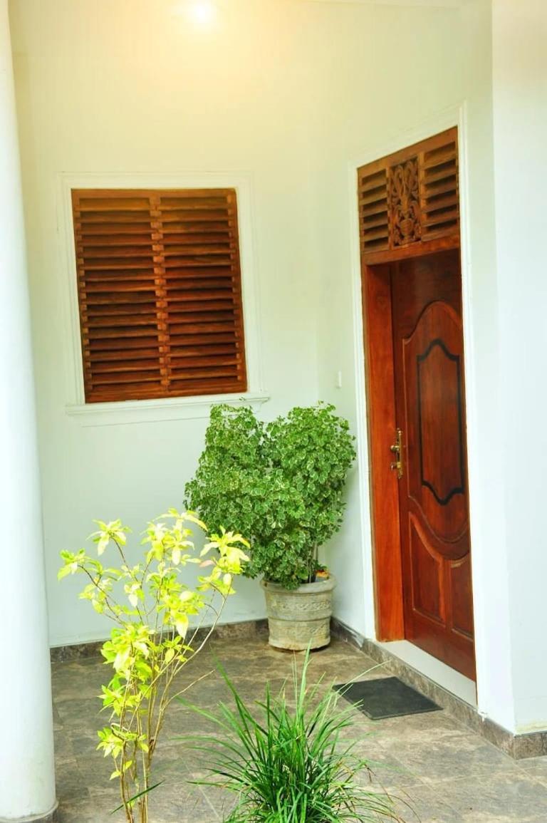 Randu Homestay And Restaurant Tangalle Szoba fotó